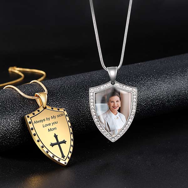 necklace with custom picture