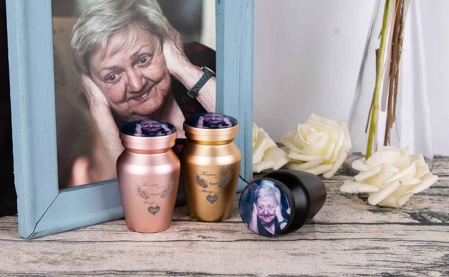 cremation urns and keepsakes