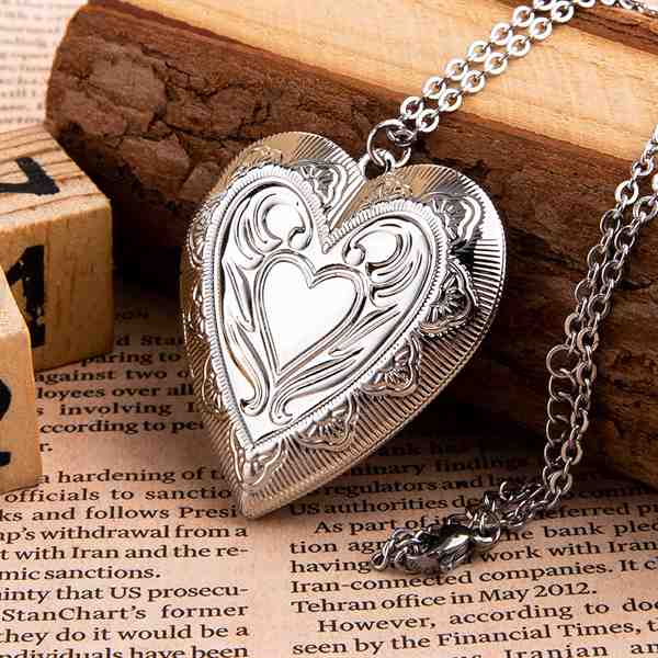 necklace with picture locket