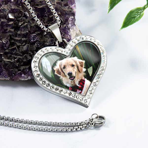 necklace with a picture inside