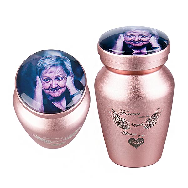 keepsake urn with pictures